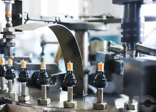 automatic valve core ASSEMBLY